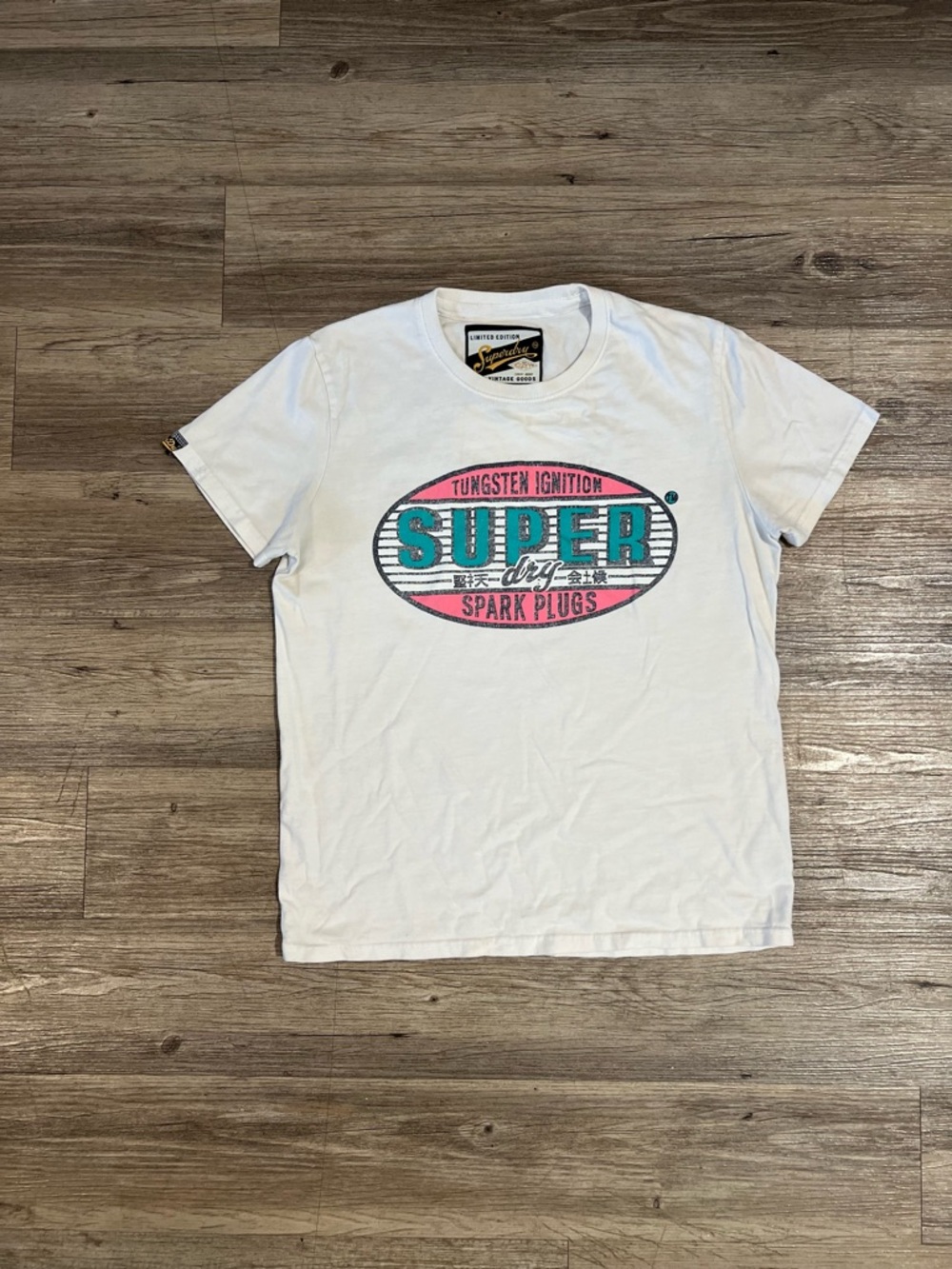 Vintage Super Dry Big Logo White and Pink Size Large